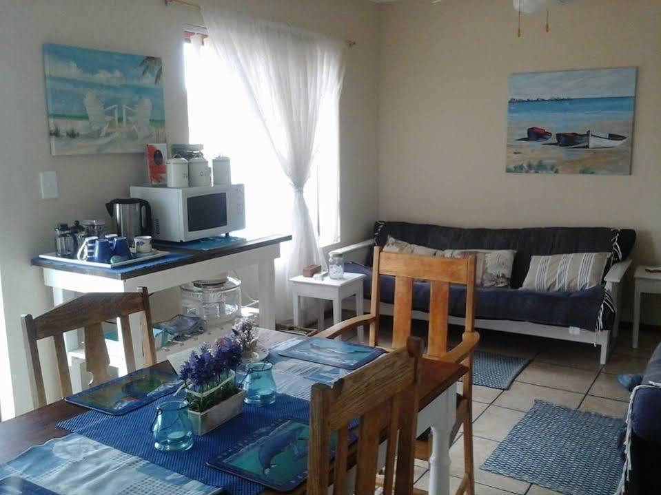 Croeso Guest House Langebaan Exterior photo
